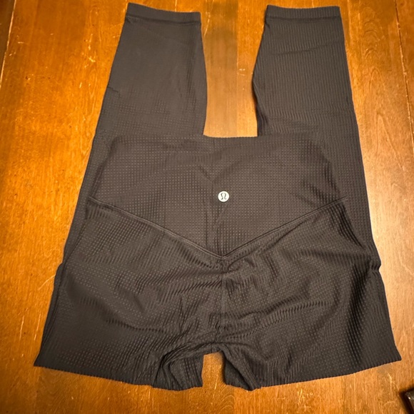 Lululemon Align V waist leggings - Picture 2 of 3